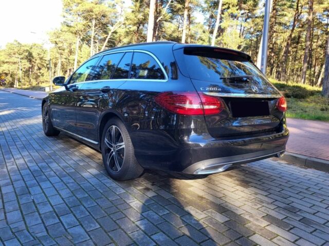 Чорний Мерседес Ц-Клас, об'ємом двигуна 2 л та пробігом 35 тис. км за 7100 $, фото 5 на Automoto.ua