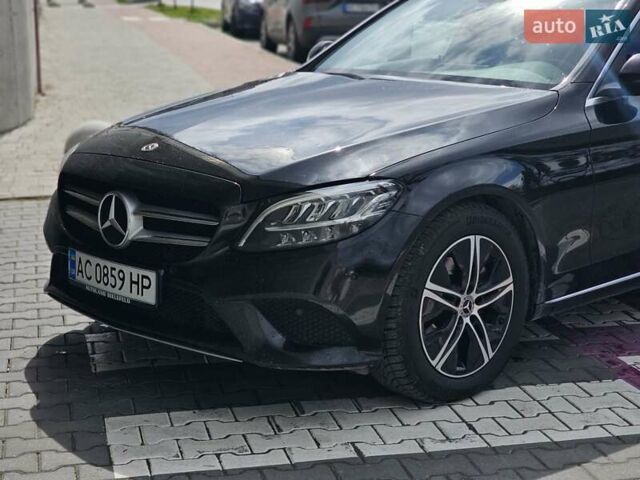 Чорний Мерседес Ц-Клас, об'ємом двигуна 1.95 л та пробігом 274 тис. км за 26800 $, фото 7 на Automoto.ua