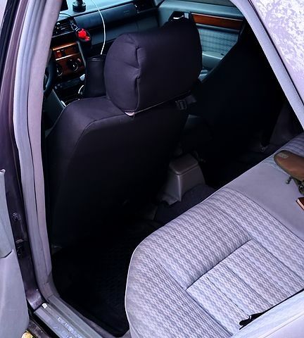 Фіолетовий Мерседес Ц-Клас, об'ємом двигуна 2.3 л та пробігом 0 тис. км за 2400 $, фото 2 на Automoto.ua