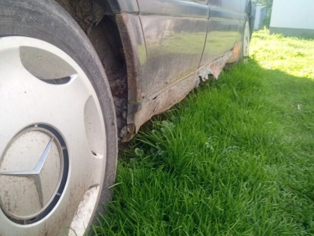 Фіолетовий Мерседес Ц-Клас, об'ємом двигуна 1.8 л та пробігом 555 тис. км за 800 $, фото 12 на Automoto.ua