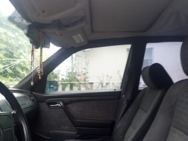 Фіолетовий Мерседес Ц-Клас, об'ємом двигуна 1.8 л та пробігом 555 тис. км за 800 $, фото 13 на Automoto.ua