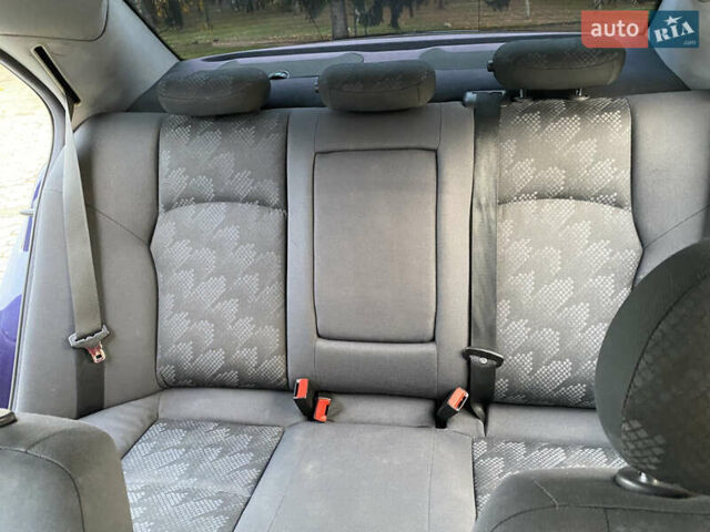 Фіолетовий Мерседес Ц-Клас, об'ємом двигуна 2.15 л та пробігом 213 тис. км за 5100 $, фото 14 на Automoto.ua