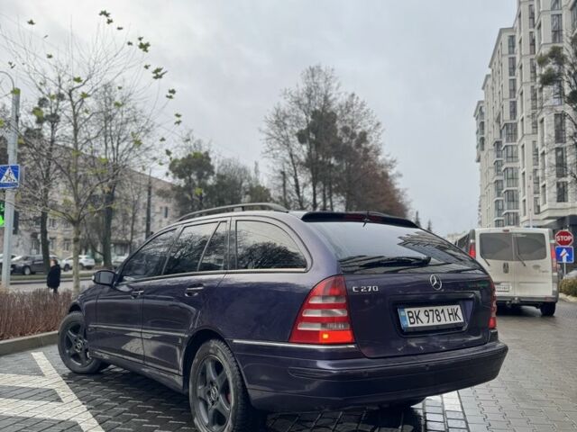 Фиолетовый Мерседес Ц-Класс, объемом двигателя 2.7 л и пробегом 290 тыс. км за 4600 $, фото 15 на Automoto.ua