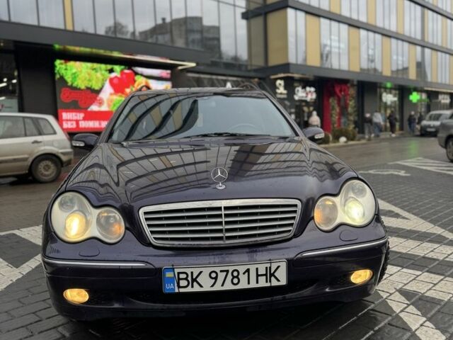 Фиолетовый Мерседес Ц-Класс, объемом двигателя 2.7 л и пробегом 290 тыс. км за 4600 $, фото 3 на Automoto.ua