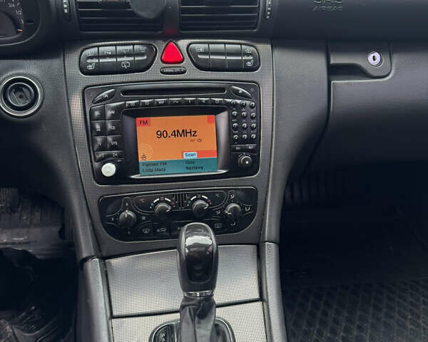 Фиолетовый Мерседес Ц-Класс, объемом двигателя 2.7 л и пробегом 320 тыс. км за 4600 $, фото 22 на Automoto.ua