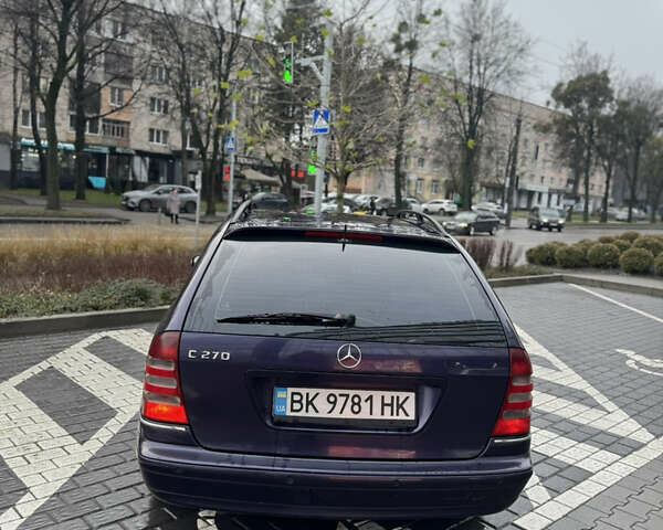 Фиолетовый Мерседес Ц-Класс, объемом двигателя 2.7 л и пробегом 320 тыс. км за 4600 $, фото 17 на Automoto.ua