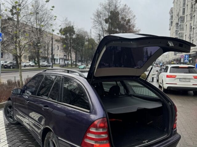 Фиолетовый Мерседес Ц-Класс, объемом двигателя 2.7 л и пробегом 290 тыс. км за 4600 $, фото 13 на Automoto.ua