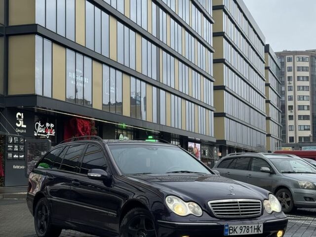 Фиолетовый Мерседес Ц-Класс, объемом двигателя 2.7 л и пробегом 290 тыс. км за 4600 $, фото 7 на Automoto.ua