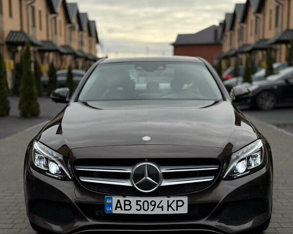 Коричневый Мерседес Ц-Класс, объемом двигателя 1.99 л и пробегом 165 тыс. км за 25700 $, фото 3 на Automoto.ua