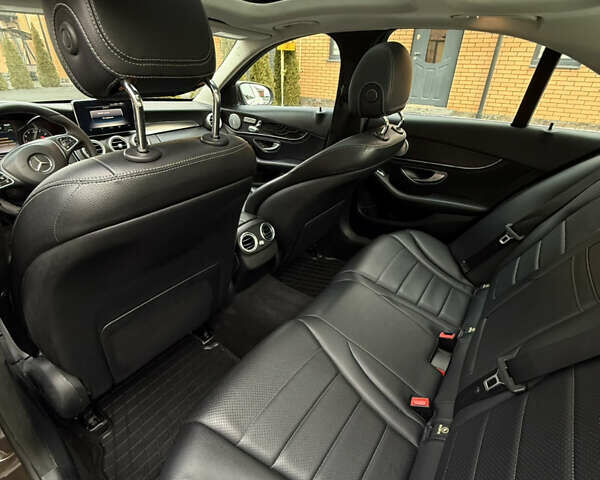 Коричневый Мерседес Ц-Класс, объемом двигателя 1.99 л и пробегом 165 тыс. км за 25700 $, фото 25 на Automoto.ua