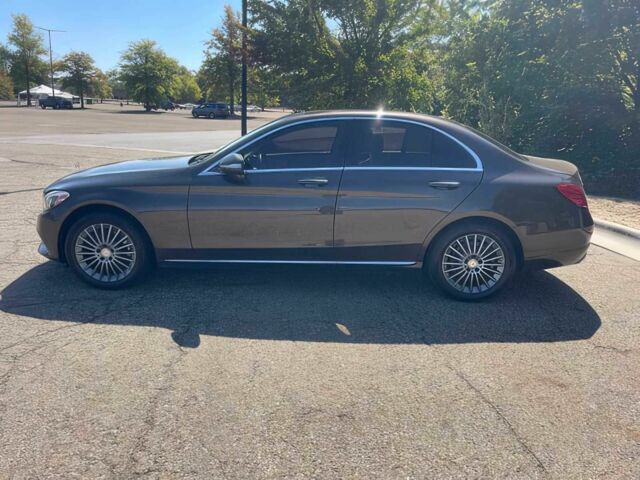 Коричневий Мерседес Ц-Клас, об'ємом двигуна 2 л та пробігом 80 тис. км за 7400 $, фото 3 на Automoto.ua