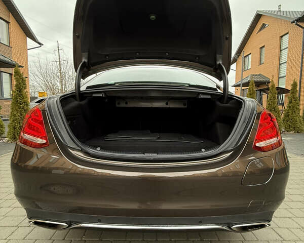 Коричневый Мерседес Ц-Класс, объемом двигателя 1.99 л и пробегом 165 тыс. км за 25700 $, фото 21 на Automoto.ua