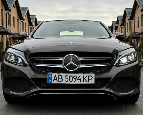 Коричневый Мерседес Ц-Класс, объемом двигателя 1.99 л и пробегом 165 тыс. км за 25700 $, фото 6 на Automoto.ua