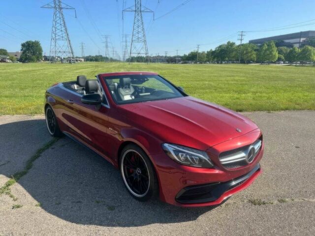 Красный Мерседес Ц-Класс, объемом двигателя 4 л и пробегом 40 тыс. км за 11000 $, фото 2 на Automoto.ua