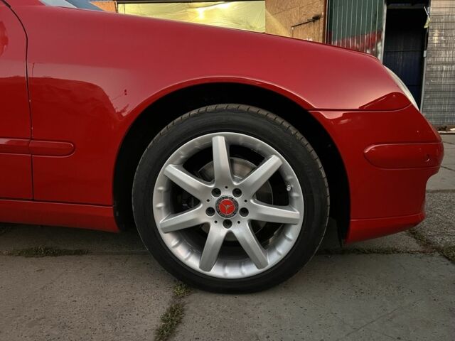 Красный Мерседес Ц-Класс, объемом двигателя 1.8 л и пробегом 229 тыс. км за 7500 $, фото 2 на Automoto.ua