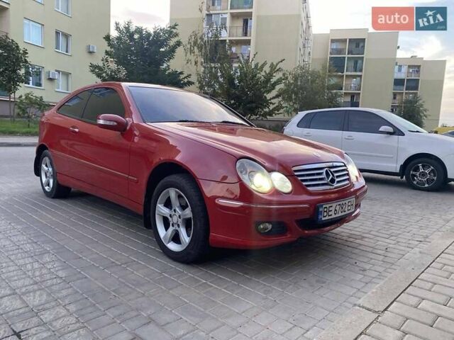 Красный Мерседес Ц-Класс, объемом двигателя 1.8 л и пробегом 222 тыс. км за 6500 $, фото 3 на Automoto.ua