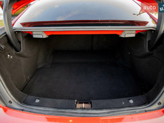 Красный Мерседес Ц-Класс, объемом двигателя 1.8 л и пробегом 257 тыс. км за 11500 $, фото 11 на Automoto.ua