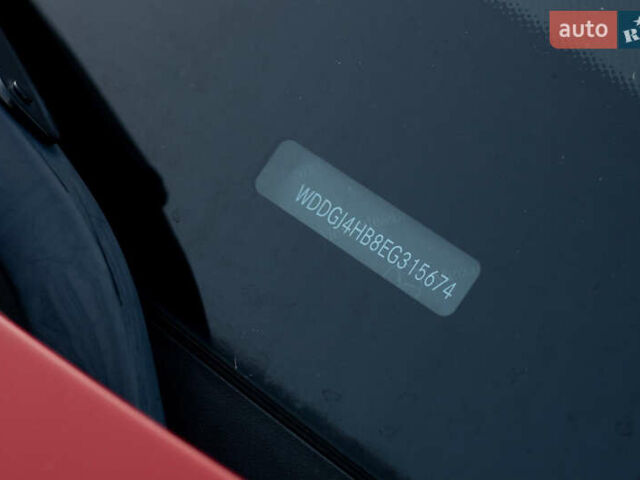 Красный Мерседес Ц-Класс, объемом двигателя 1.8 л и пробегом 257 тыс. км за 11500 $, фото 9 на Automoto.ua