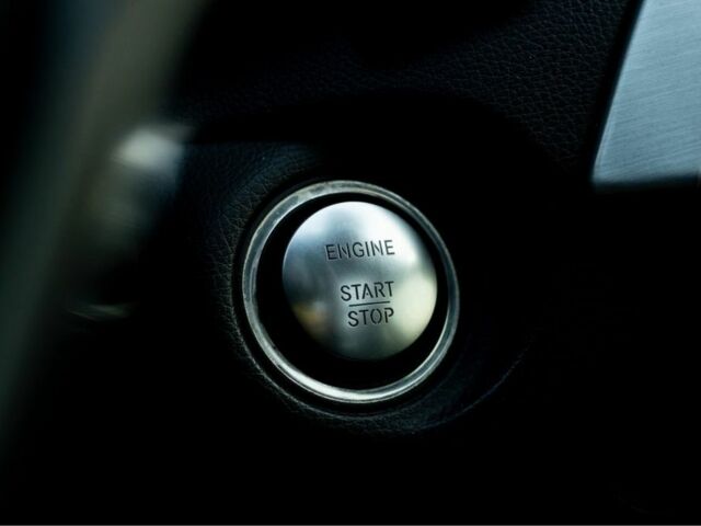 Червоний Мерседес Ц-Клас, об'ємом двигуна 1.8 л та пробігом 256 тис. км за 11500 $, фото 20 на Automoto.ua