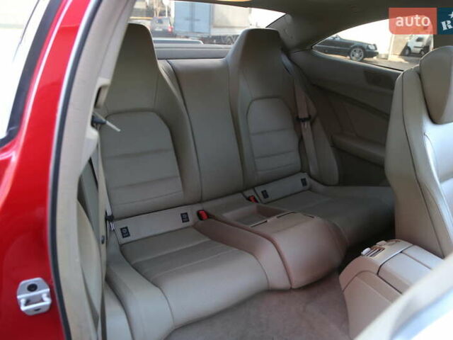 Мерседес Ц-Класс 2014 в Киеве на Automoto.ua Красный Мерседес Ц-Класс, объемом двигателя 1.8 л и пробегом 192 тыс. км за 12000 $, фото 9 на Automoto.ua