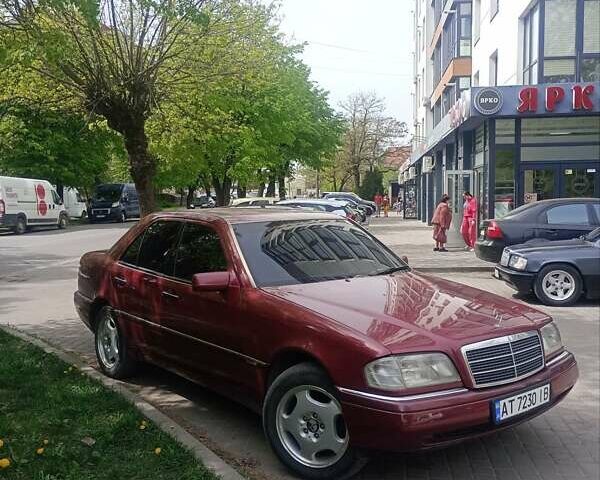 Червоний Мерседес Ц-Клас, об'ємом двигуна 1.8 л та пробігом 340 тис. км за 2000 $, фото 2 на Automoto.ua