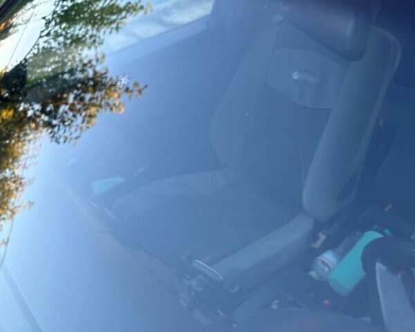 Червоний Мерседес Ц-Клас, об'ємом двигуна 2 л та пробігом 340 тис. км за 3000 $, фото 18 на Automoto.ua