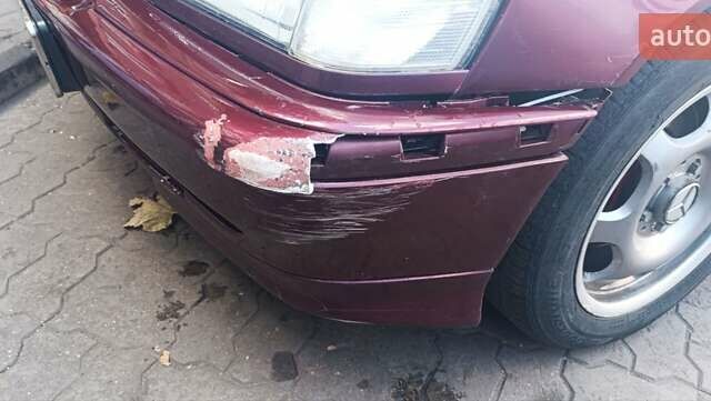 Червоний Мерседес Ц-Клас, об'ємом двигуна 1.8 л та пробігом 385 тис. км за 2300 $, фото 1 на Automoto.ua