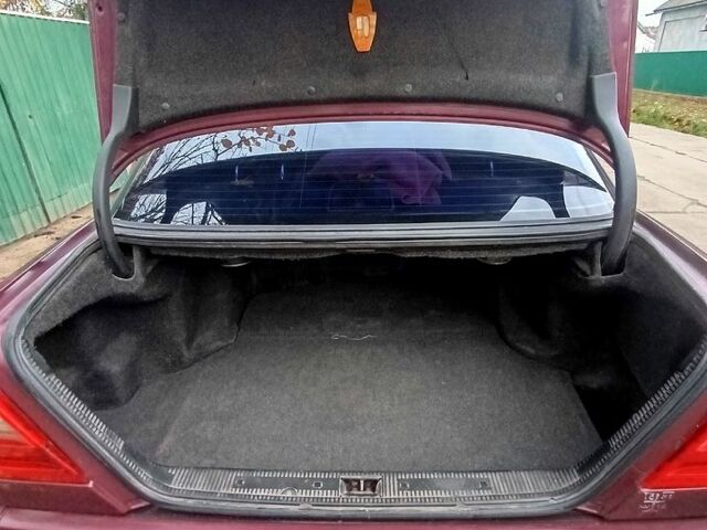 Красный Мерседес Ц-Класс, объемом двигателя 1.8 л и пробегом 426 тыс. км за 2850 $, фото 13 на Automoto.ua