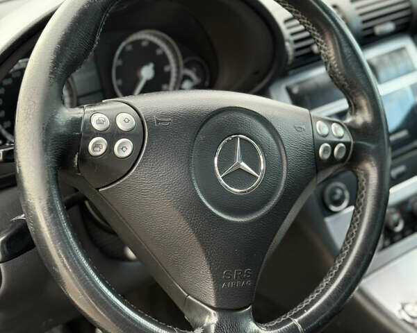 Червоний Мерседес Ц-Клас, об'ємом двигуна 1.8 л та пробігом 293 тис. км за 6700 $, фото 9 на Automoto.ua