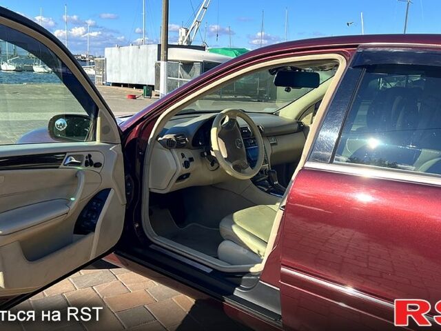Червоний Мерседес Ц-Клас, об'ємом двигуна 3 л та пробігом 190 тис. км за 8000 $, фото 6 на Automoto.ua