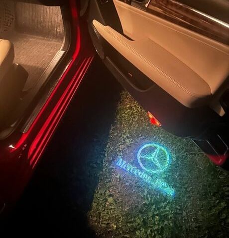 Червоний Мерседес Ц-Клас, об'ємом двигуна 1.8 л та пробігом 230 тис. км за 9000 $, фото 5 на Automoto.ua