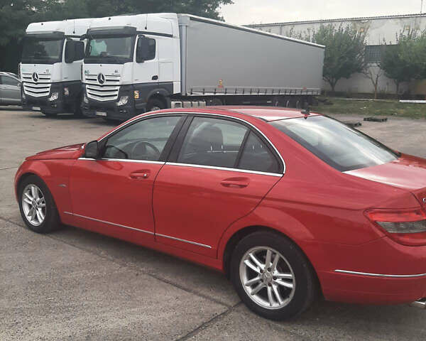 Червоний Мерседес Ц-Клас, об'ємом двигуна 2.1 л та пробігом 263 тис. км за 6360 $, фото 7 на Automoto.ua