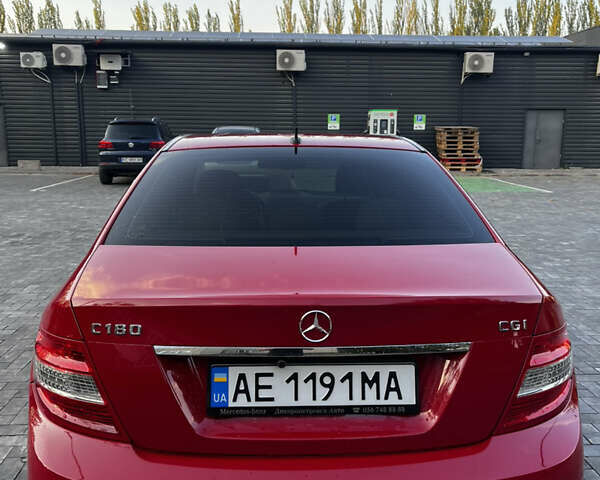 Червоний Мерседес Ц-Клас, об'ємом двигуна 1.8 л та пробігом 152 тис. км за 10500 $, фото 7 на Automoto.ua