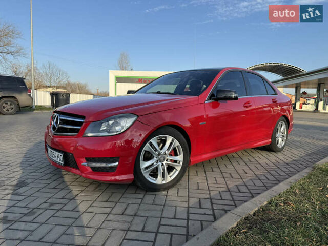Червоний Мерседес Ц-Клас, об'ємом двигуна 1.8 л та пробігом 239 тис. км за 10700 $, фото 3 на Automoto.ua
