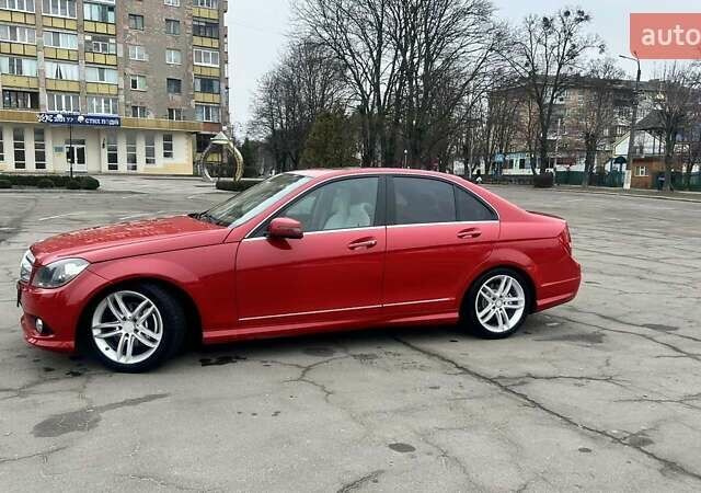 Мерседес Ц-Клас 2013 у Обухове на Automoto.ua Червоний Мерседес Ц-Клас, об'ємом двигуна 1.8 л та пробігом 210 тис. км за 10800 $, фото 15 на Automoto.ua