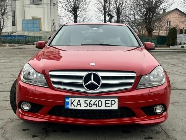 Мерседес Ц-Класс 2013 в Обухове на Automoto.ua Красный Мерседес Ц-Класс, объемом двигателя 1.8 л и пробегом 210 тыс. км за 10800 $, фото 17 на Automoto.ua