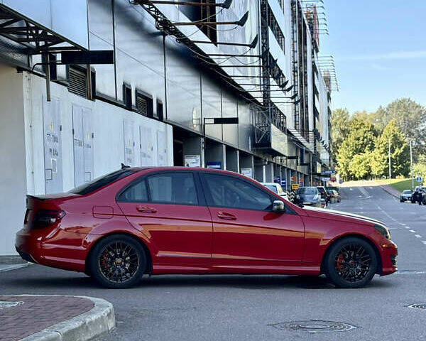 Красный Мерседес Ц-Класс, объемом двигателя 1.8 л и пробегом 199 тыс. км за 11150 $, фото 5 на Automoto.ua