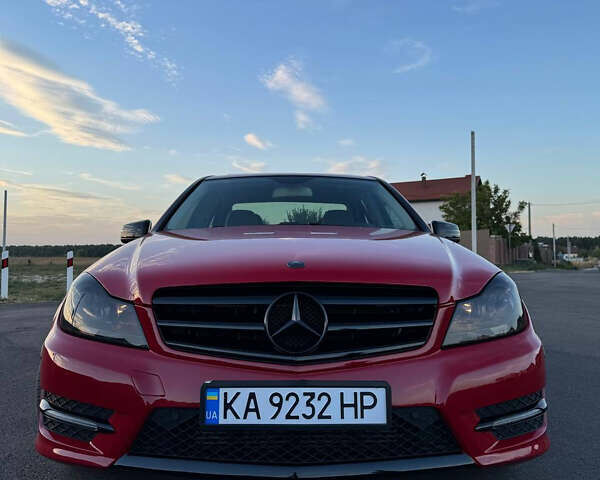 Червоний Мерседес Ц-Клас, об'ємом двигуна 1.8 л та пробігом 199 тис. км за 11150 $, фото 3 на Automoto.ua