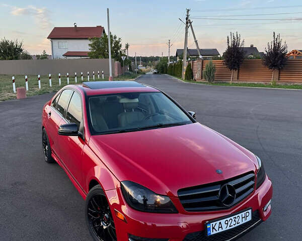 Красный Мерседес Ц-Класс, объемом двигателя 1.8 л и пробегом 199 тыс. км за 11150 $, фото 15 на Automoto.ua