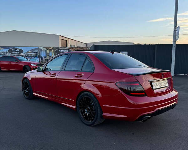 Красный Мерседес Ц-Класс, объемом двигателя 1.8 л и пробегом 199 тыс. км за 11150 $, фото 19 на Automoto.ua