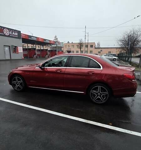 Красный Мерседес Ц-Класс, объемом двигателя 1.99 л и пробегом 92 тыс. км за 15000 $, фото 3 на Automoto.ua