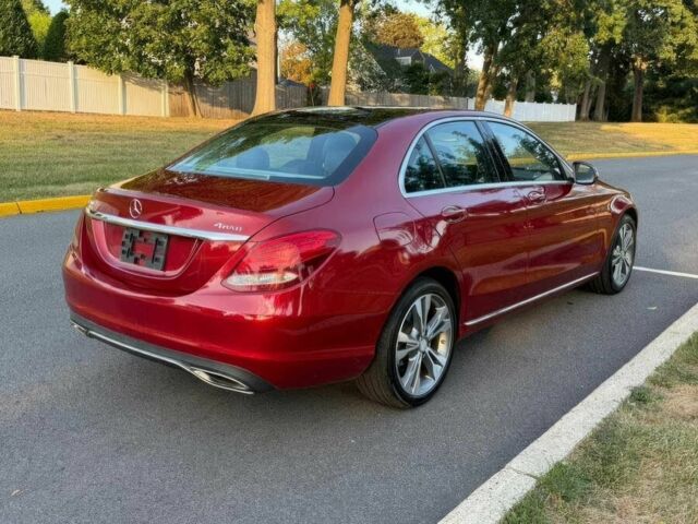 Красный Мерседес Ц-Класс, объемом двигателя 2 л и пробегом 70 тыс. км за 22600 $, фото 7 на Automoto.ua