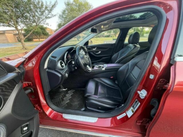 Красный Мерседес Ц-Класс, объемом двигателя 2 л и пробегом 70 тыс. км за 22600 $, фото 8 на Automoto.ua