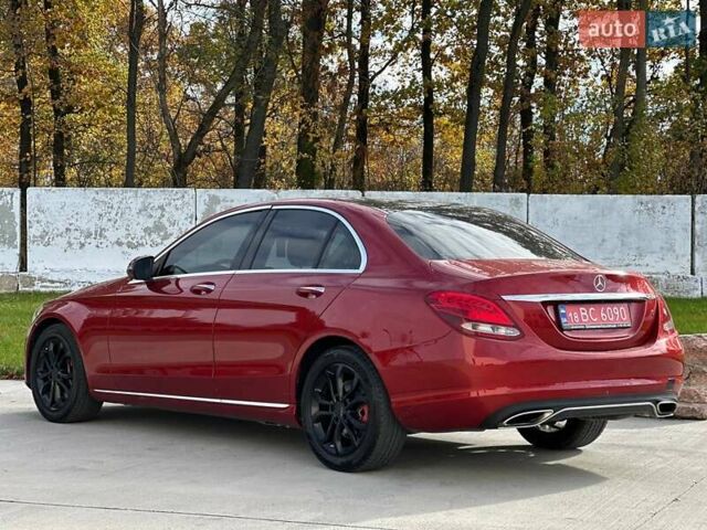 Красный Мерседес Ц-Класс, объемом двигателя 2 л и пробегом 182 тыс. км за 15200 $, фото 5 на Automoto.ua