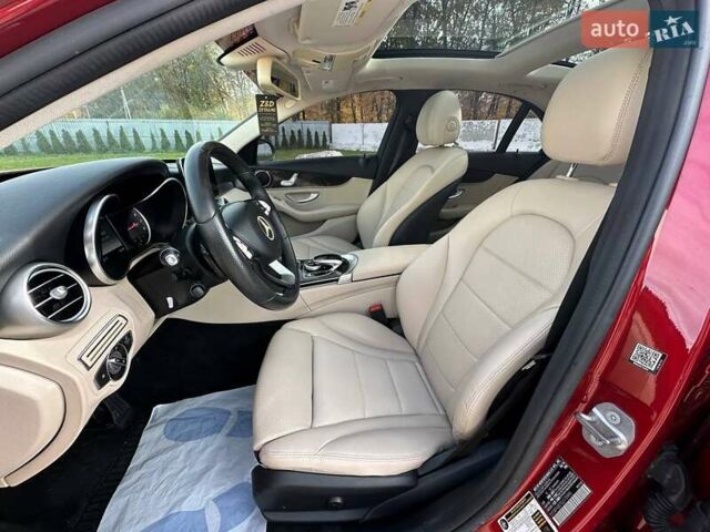 Красный Мерседес Ц-Класс, объемом двигателя 2 л и пробегом 182 тыс. км за 15900 $, фото 10 на Automoto.ua