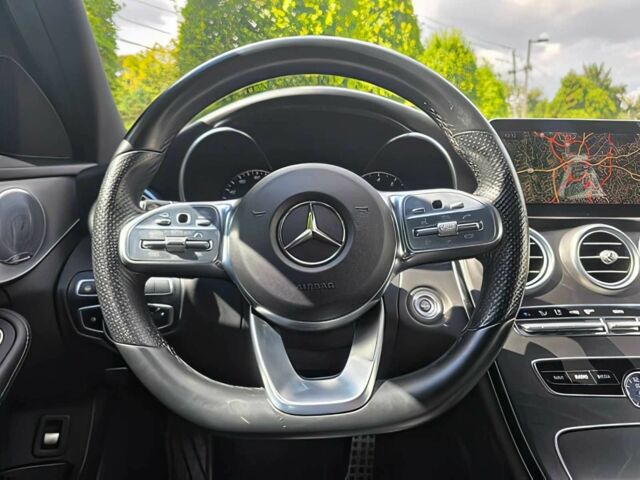 Красный Мерседес Ц-Класс, объемом двигателя 2 л и пробегом 31 тыс. км за 16900 $, фото 10 на Automoto.ua