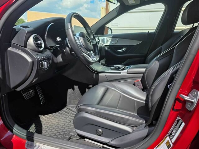 Красный Мерседес Ц-Класс, объемом двигателя 2 л и пробегом 31 тыс. км за 16900 $, фото 7 на Automoto.ua