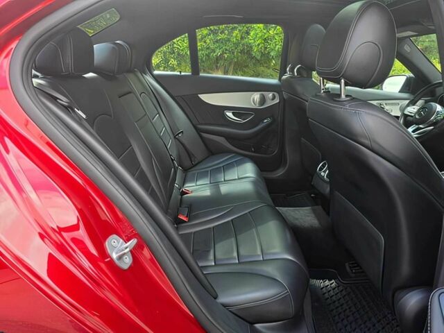 Красный Мерседес Ц-Класс, объемом двигателя 2 л и пробегом 31 тыс. км за 16900 $, фото 14 на Automoto.ua