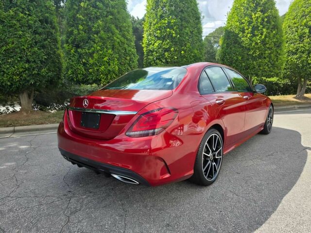 Красный Мерседес Ц-Класс, объемом двигателя 2 л и пробегом 31 тыс. км за 16900 $, фото 3 на Automoto.ua