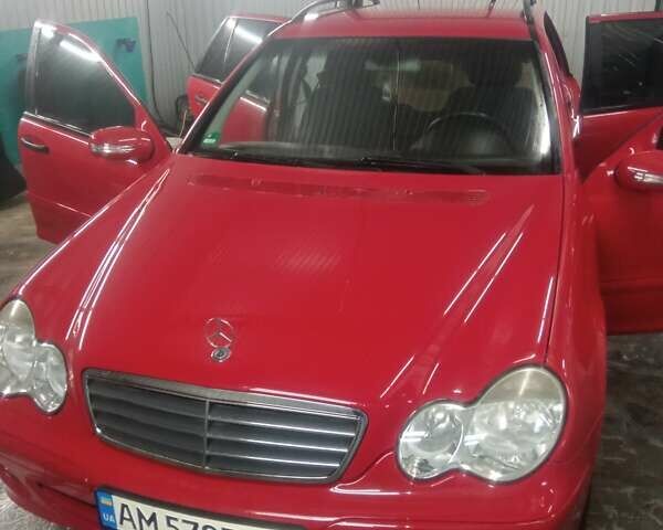 Червоний Мерседес Ц-Клас, об'ємом двигуна 1.8 л та пробігом 203 тис. км за 7500 $, фото 7 на Automoto.ua
